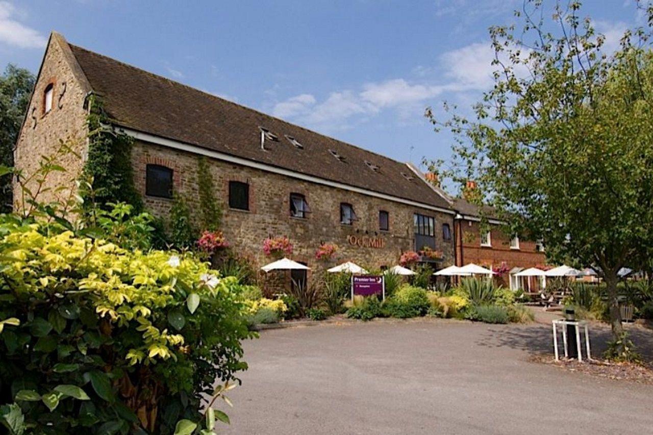 Premier Inn Abingdon Bagian luar foto